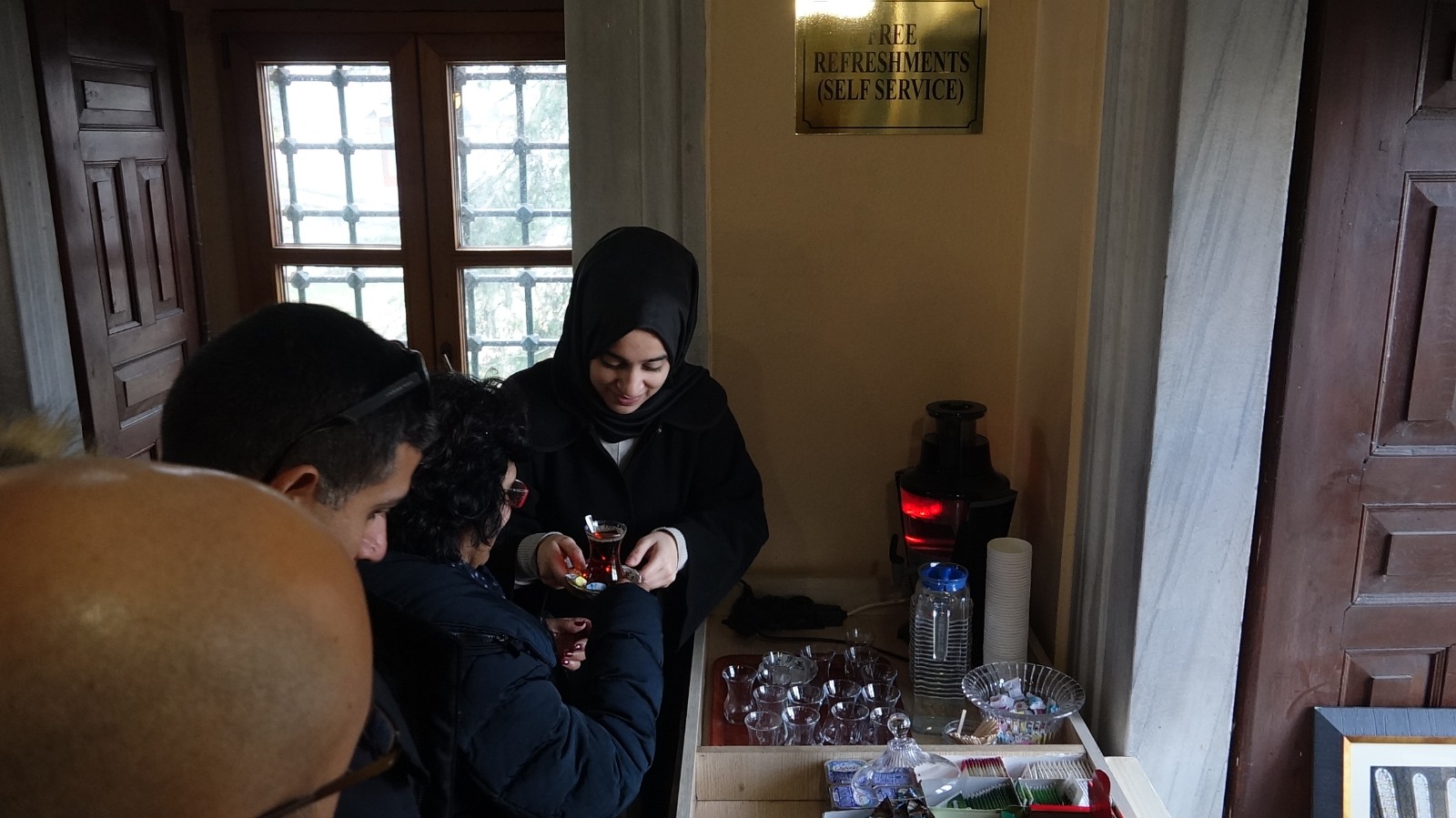 Istanbul Mosques volunteers